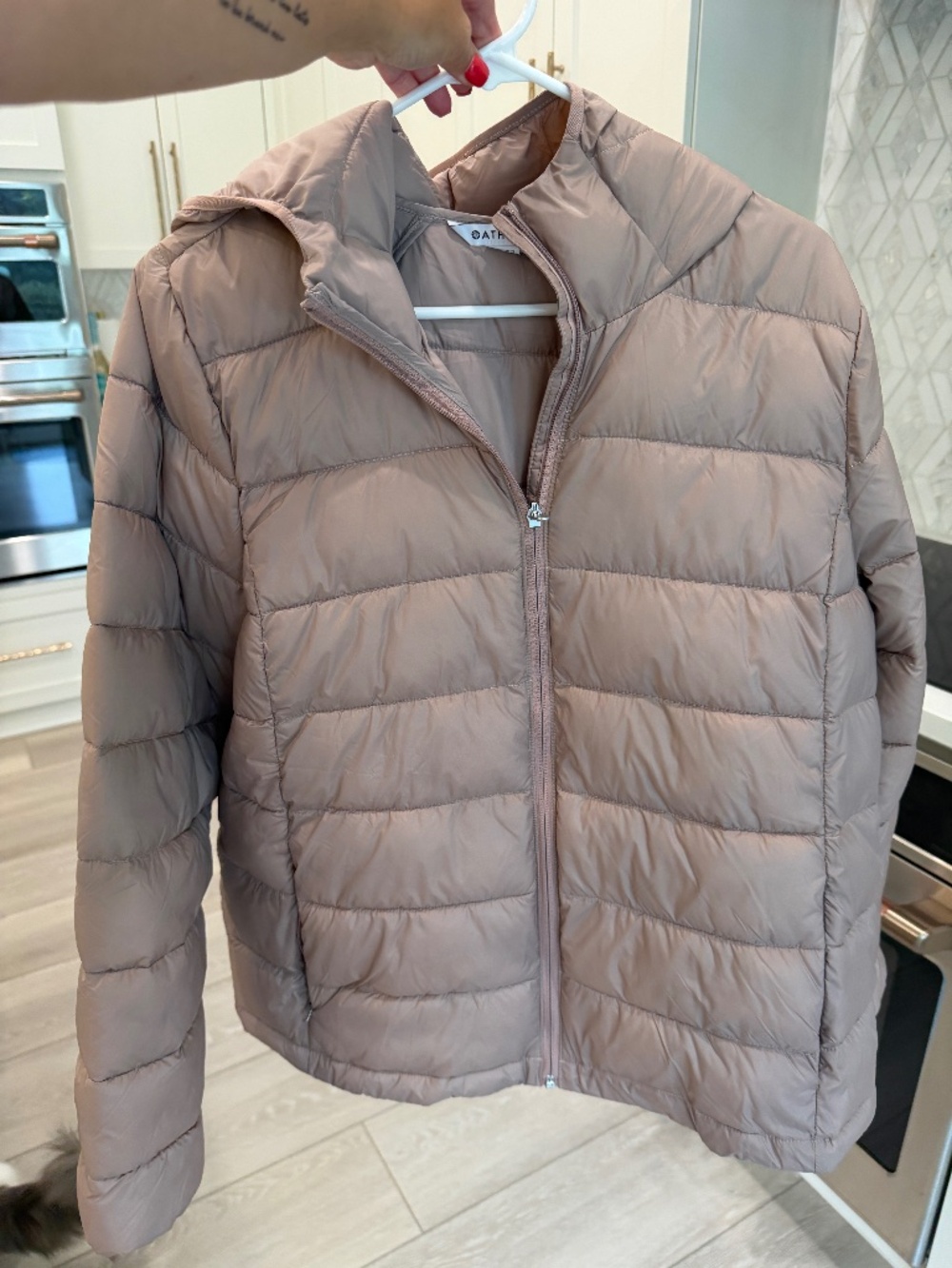 Athleta Aire Puffer jacket in sandstone, women's size XL